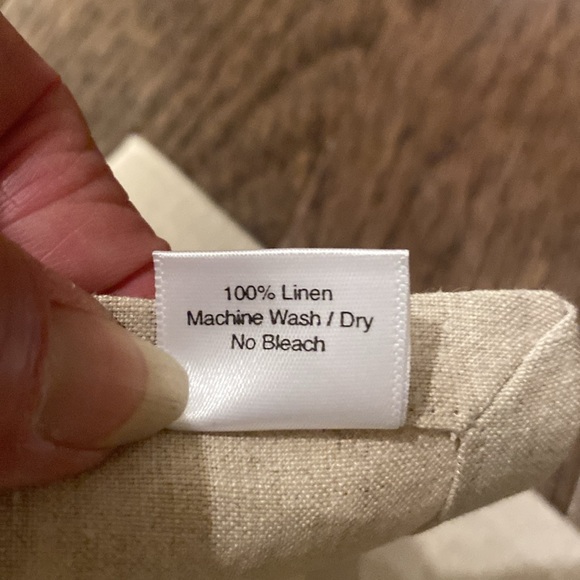 Flamingo Linen Napkins - set of 4 - Picture 5 of 5